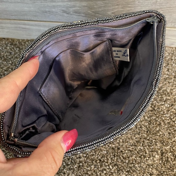 Vintage and stunning, La Regale hand beaded hand bag/clutch Blue Silver - Picture 8 of 9